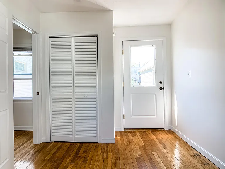 522 E 8th St #2A — Photo 8