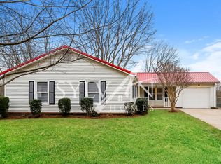 1 Hunters Trl, Greenville, SC 29615