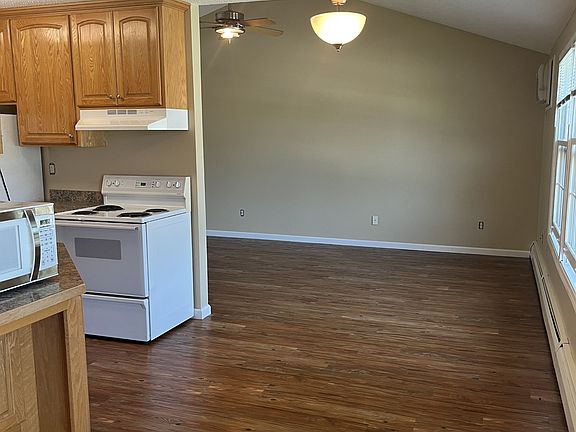 4th image of 924 Westbrooke Way Unit 5-1