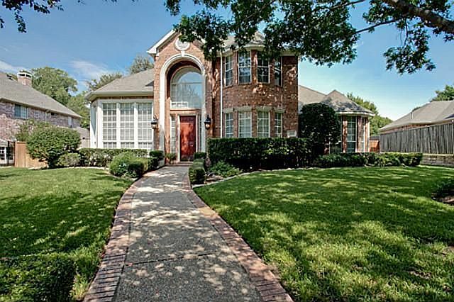 1st image of 308 Twin Creeks Dr