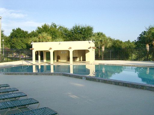 4th image of 15550 Royal Oak Ct