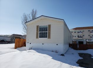 919 Wilderness Trl, Green River, WY 82935