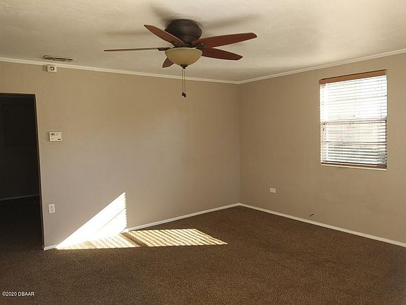 5th image of 939 W Granada Blvd