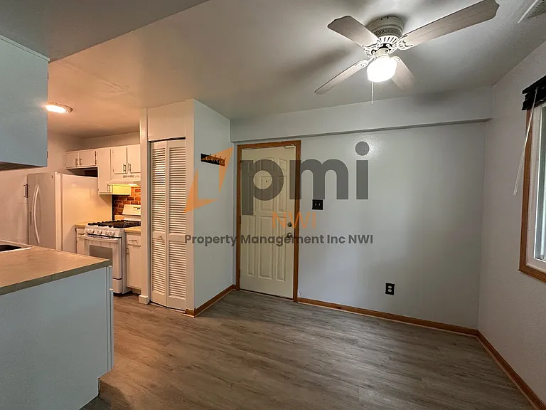 6974 Fillmore Dr — Photo 4
