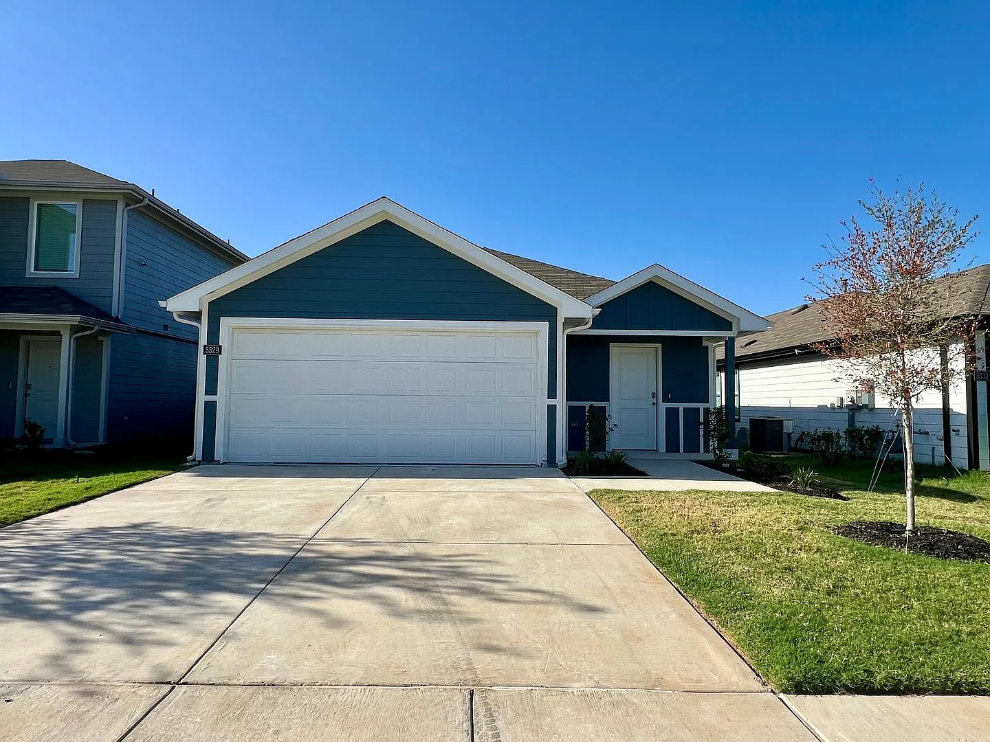 5529 Rollins, Denton for RENT — Photo 1