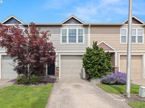 834 NW 3rd Ave, Canby, OR 97013