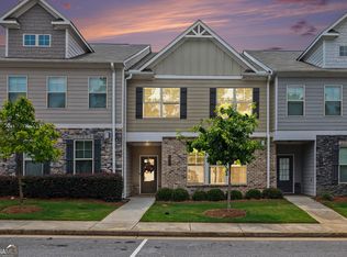 4270 Sunny Oak Ln, Norcross, GA 30071