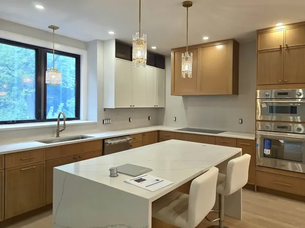 55 Oak Ave, West Newton, MA 02465