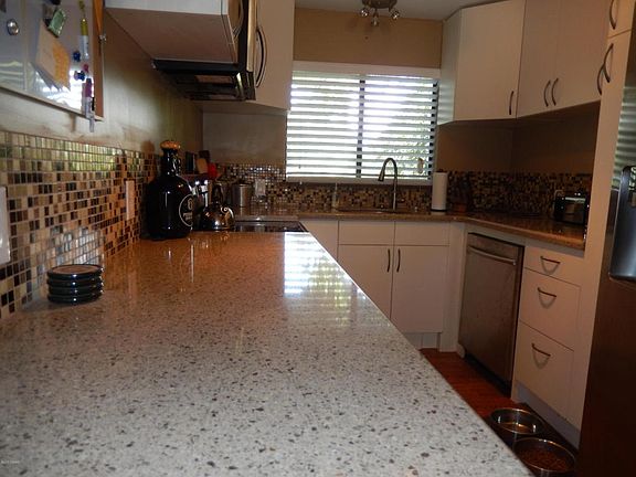 5th image of 1101 Monticello Ln #1