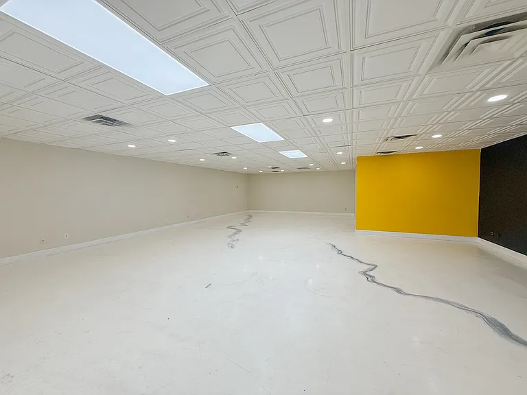1029 N Central Ave — Photo 9