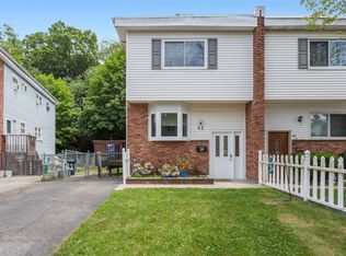 42 Lonergan Dr, Suffern, NY 10901