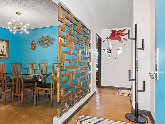 4th image of 3304 Whitepine Dr