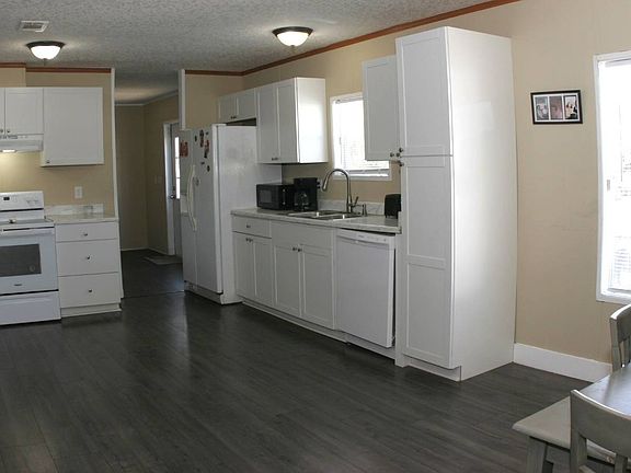 4th image of 3968 Sheraton Cir