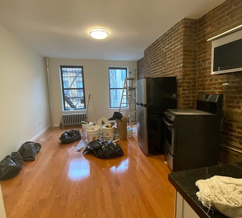 1st image of 40 Ludlow St APT 15