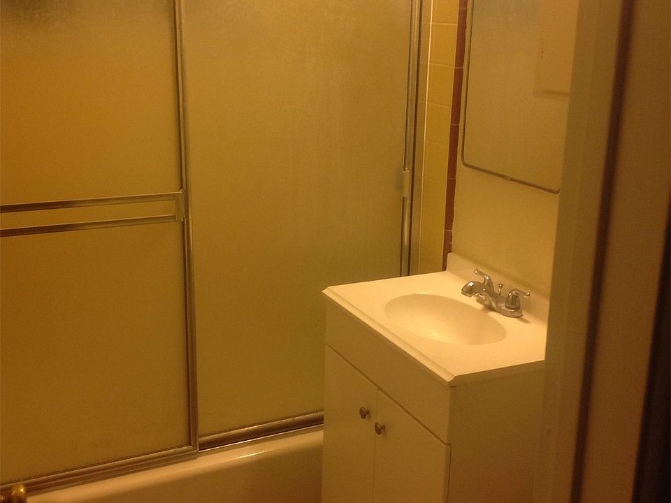 1st image of 11132 Crenshaw Blvd APT 3