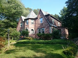 142 Lagrange St, Brookline, MA 02467