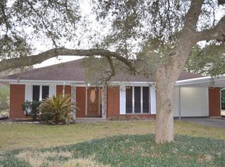 1335 9th St, Hempstead, TX 77445