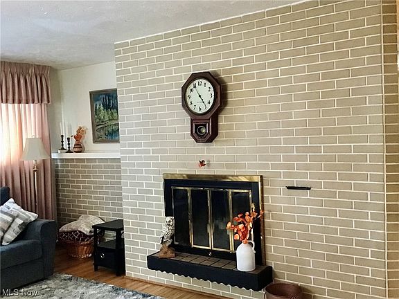 4th image of 142 Yale Ave