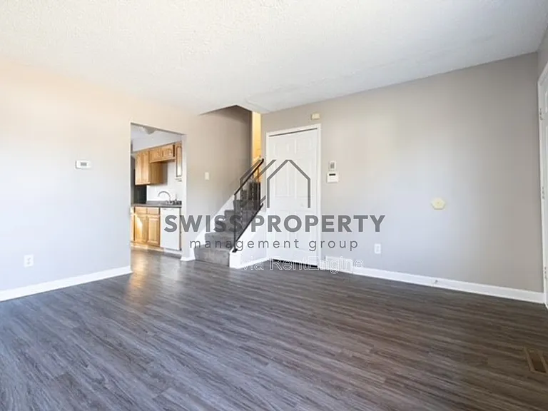 2859 Falcon Bridge Dr — Photo 7