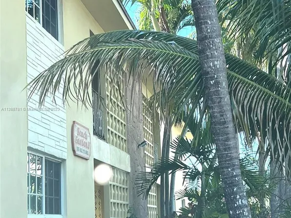 105 NE 12th Ave APT 17, Hallandale, FL 33009