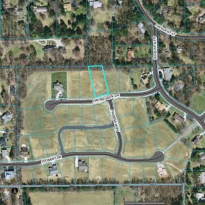 3rd image of 395 Spring Glen Dr