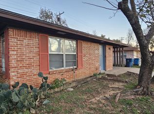 217 Fireside Village Dr, Keene, TX 76059