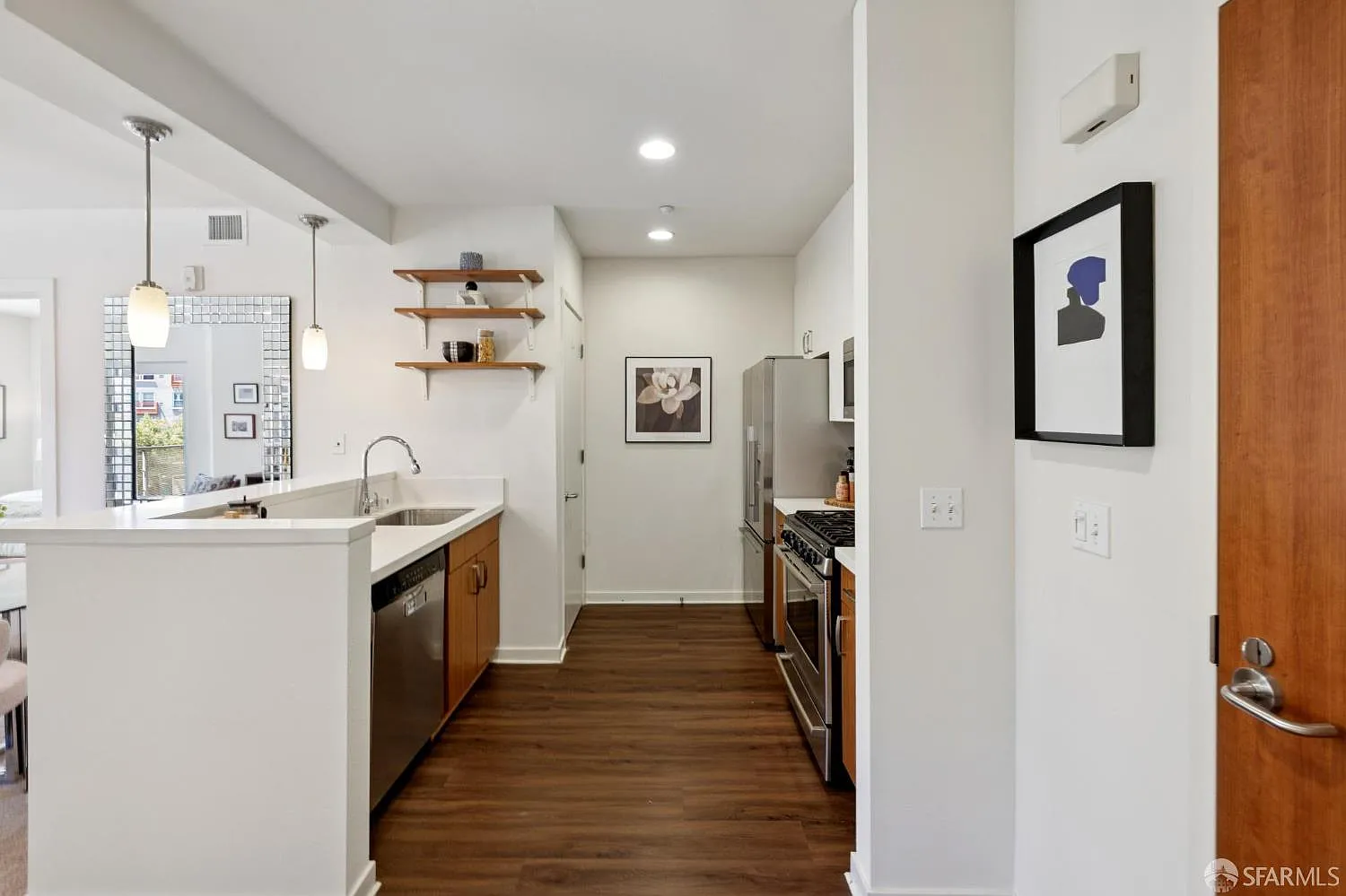 555 Bartlett St APT 206 - Photo 4