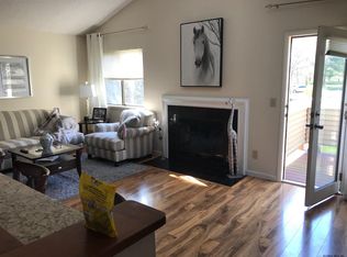 206 Victory Way, Halfmoon, NY 12065