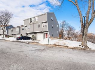 2 Russell Dr #2D, Salem, MA 01970