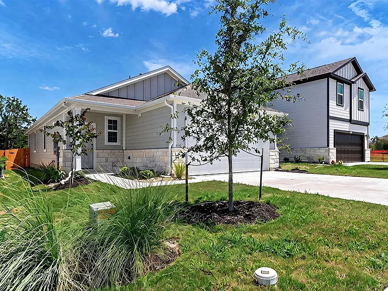 228 Bendecido Loop — Photo 1