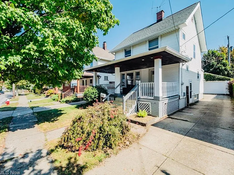 1347 Fry Ave — Photo 12