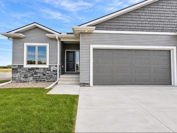 3193 Adele Dr, Columbus, NE 68601
