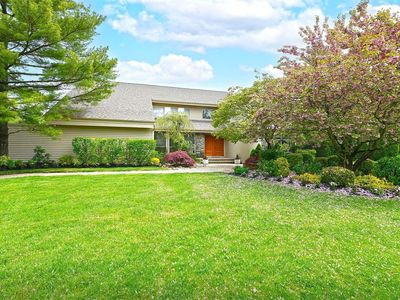 12 Swarthmore Lane, Dix Hills, NY, 11746
