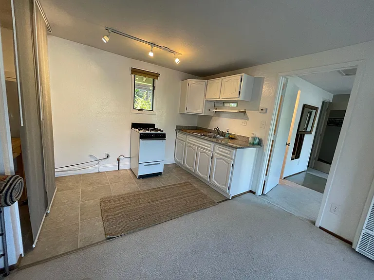 137 Rinconada Ave — Photo 6