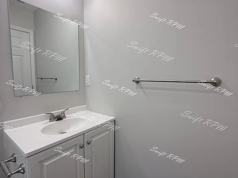1034 Oakland Ave #1 — Photo 11