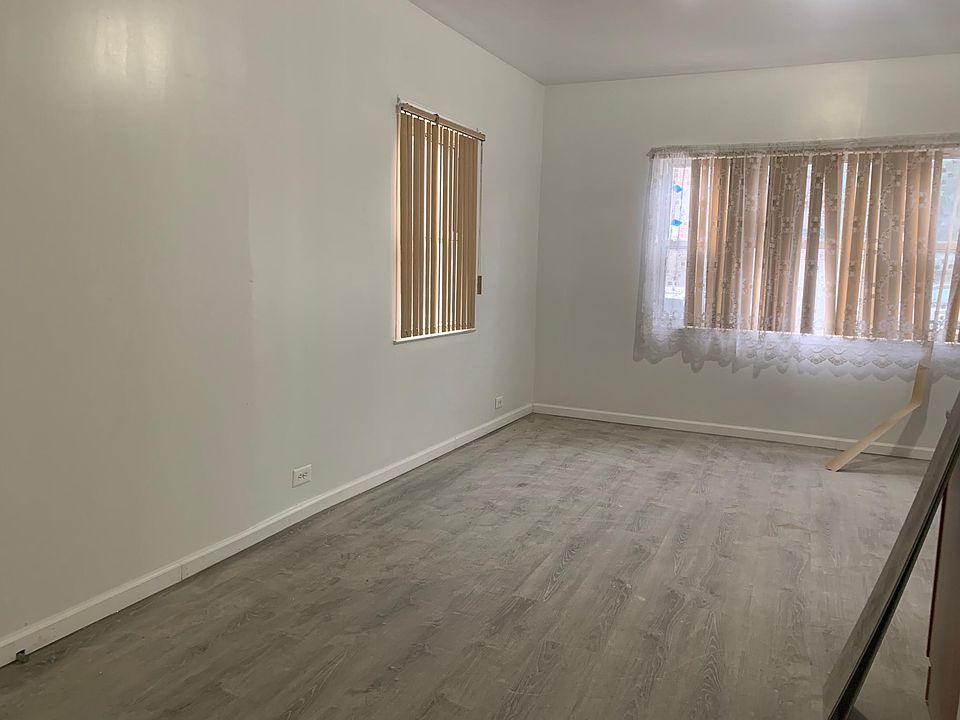 2nd image of 1867 Wallace Ave #2