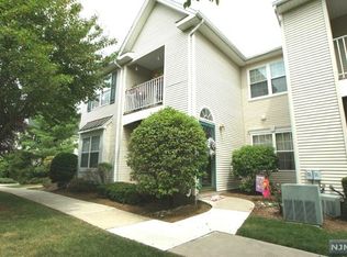 158 Cambridge Ct #D058, Clifton, NJ 07014