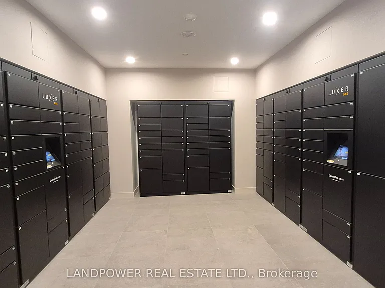 91 Montclair Ave #802 — Photo 15