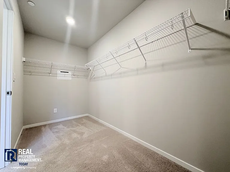 10730 188th St E — Photo 12