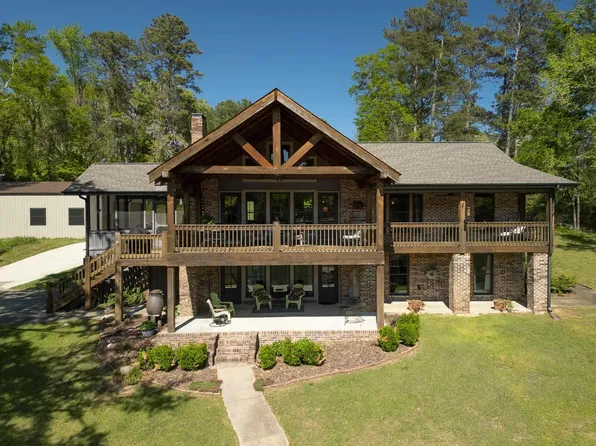 4912 Lakeshore Dr, Pell City, AL 35128