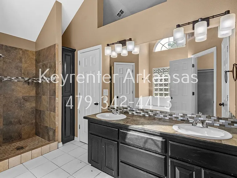 794 N Blazing Star Dr — Photo 18