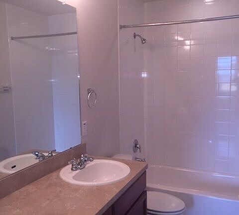 5th image of 318 Loop 332 #B