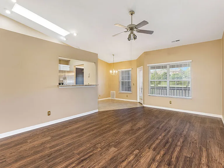 9450 Crockett Pass — Photo 10