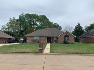 439 Meadowridge Cir, Texarkana, AR 71854