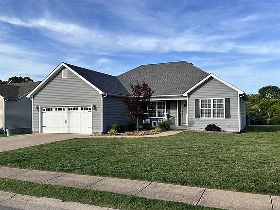 3rd image of 381 Red Elm Ln
