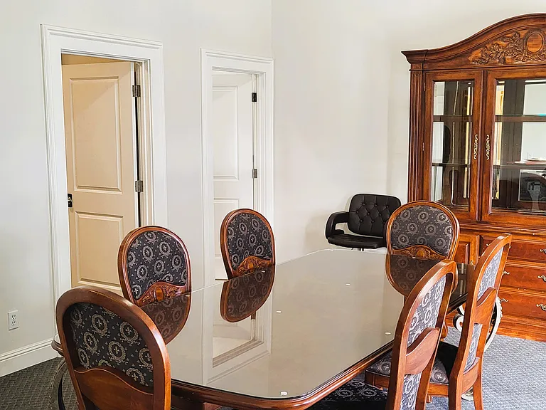 704 Webster St #B — Photo 2
