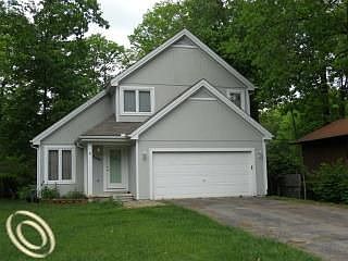 1st image of 3620 Woodview Ave