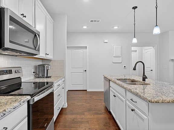 5th image of 651 N Watters Rd #5305