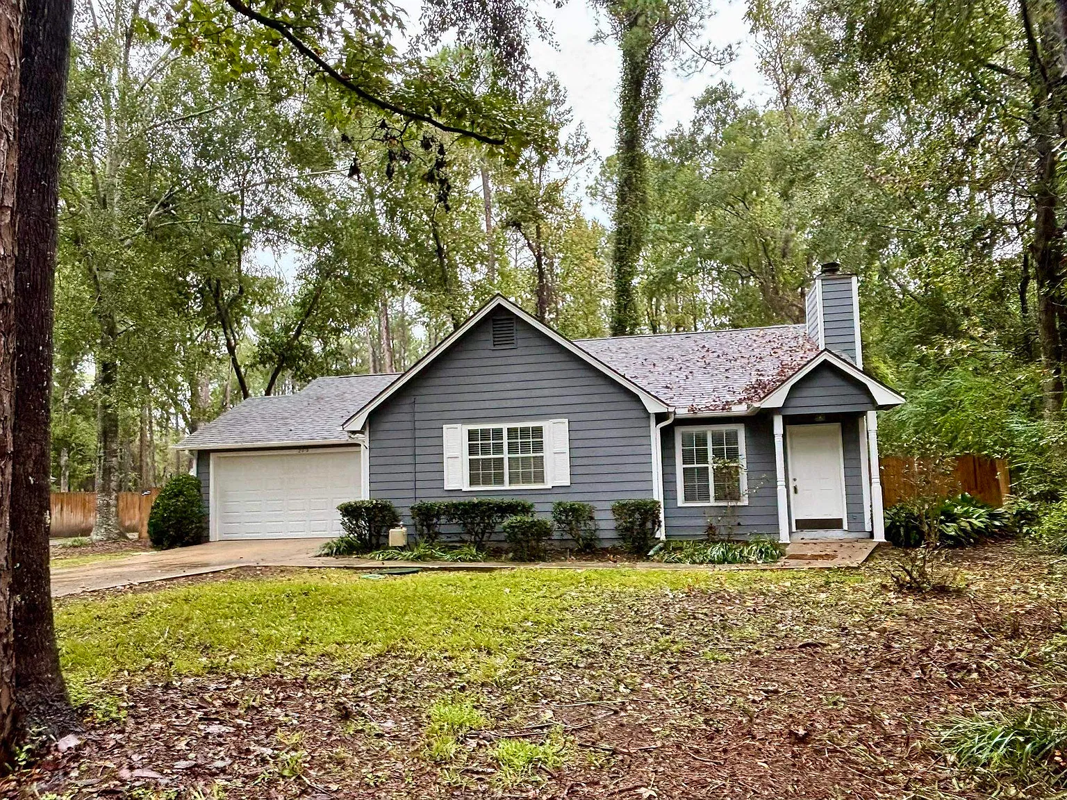 3 bed, 1225 sqft, $2,195 — Photo 1