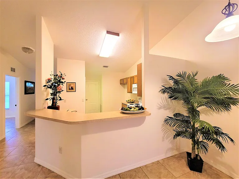 351 Del Monte Rd #B — Photo 7